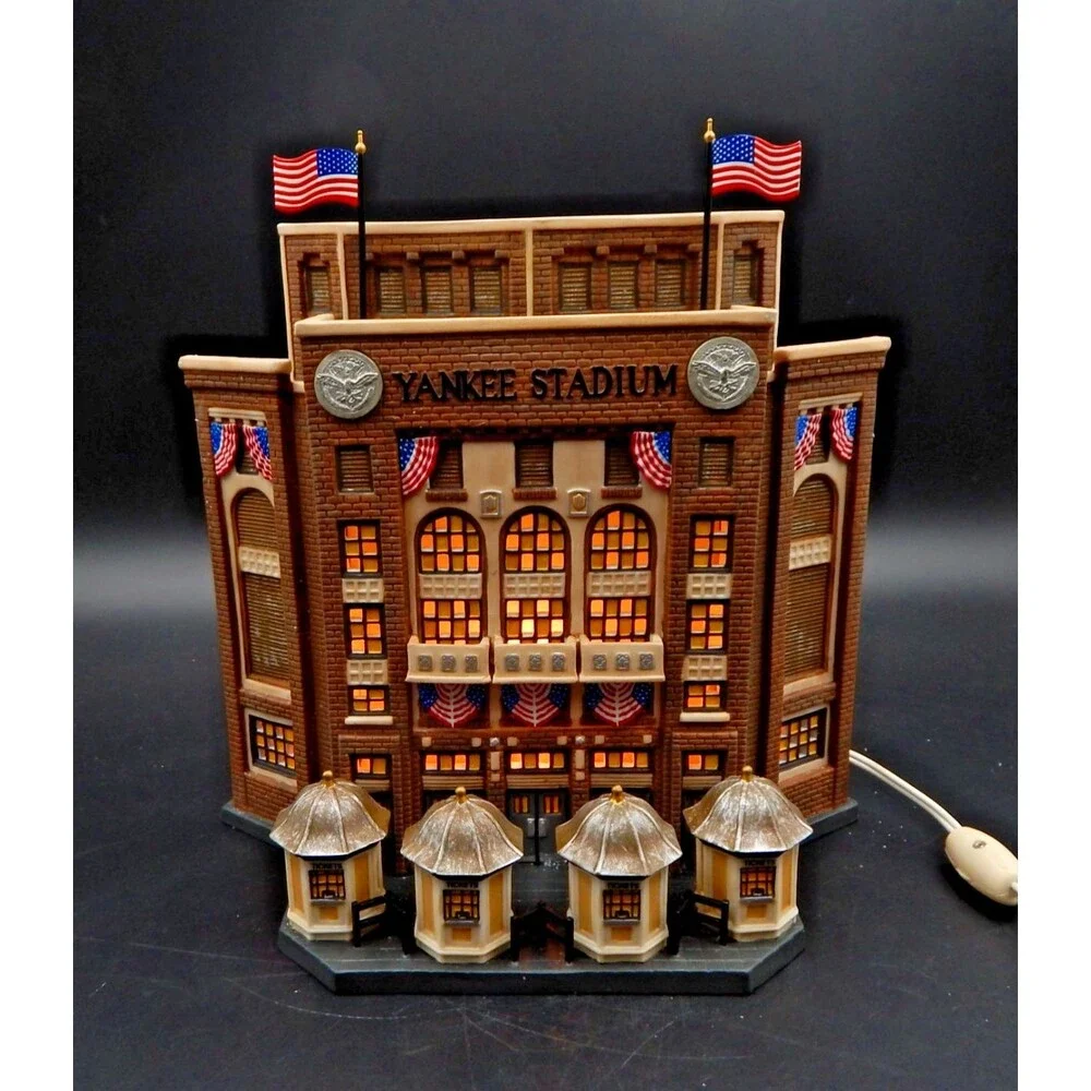 Dept 56 New York Yankee Stadium Collectible Ceramic House Illuminated
